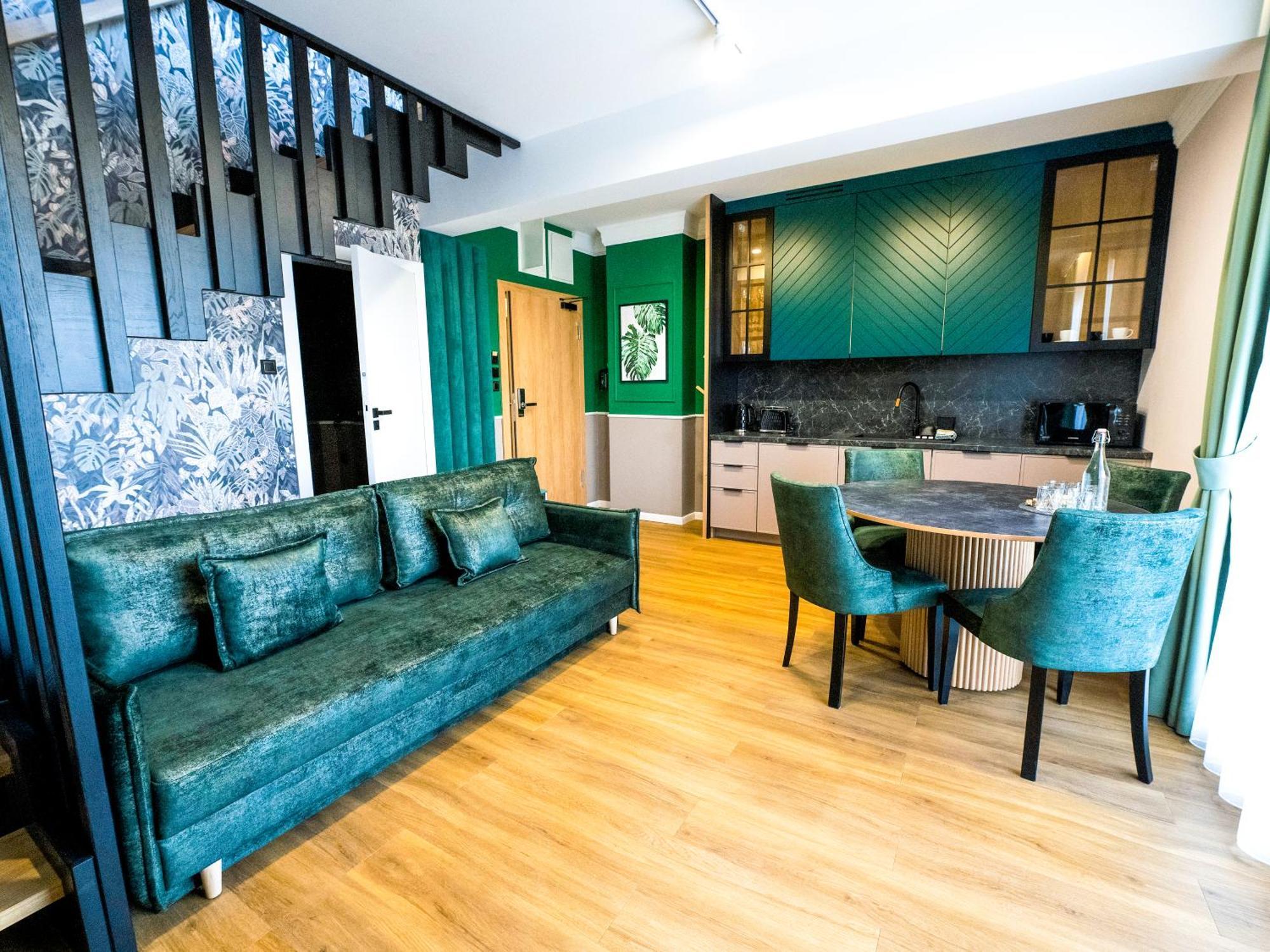 Aparthotel Green Concrete - Eko-Bus Na Plaze, Rowery I Masaze 슈비노우이스쳬 외부 사진